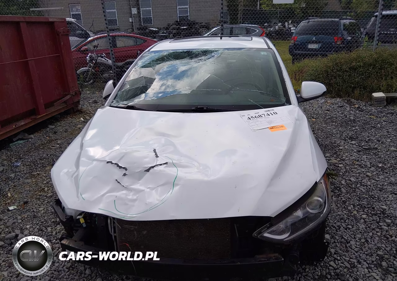 2018 Hyundai Elantra Value Edition VIN:5NPD84LF2JH284432 - 13
