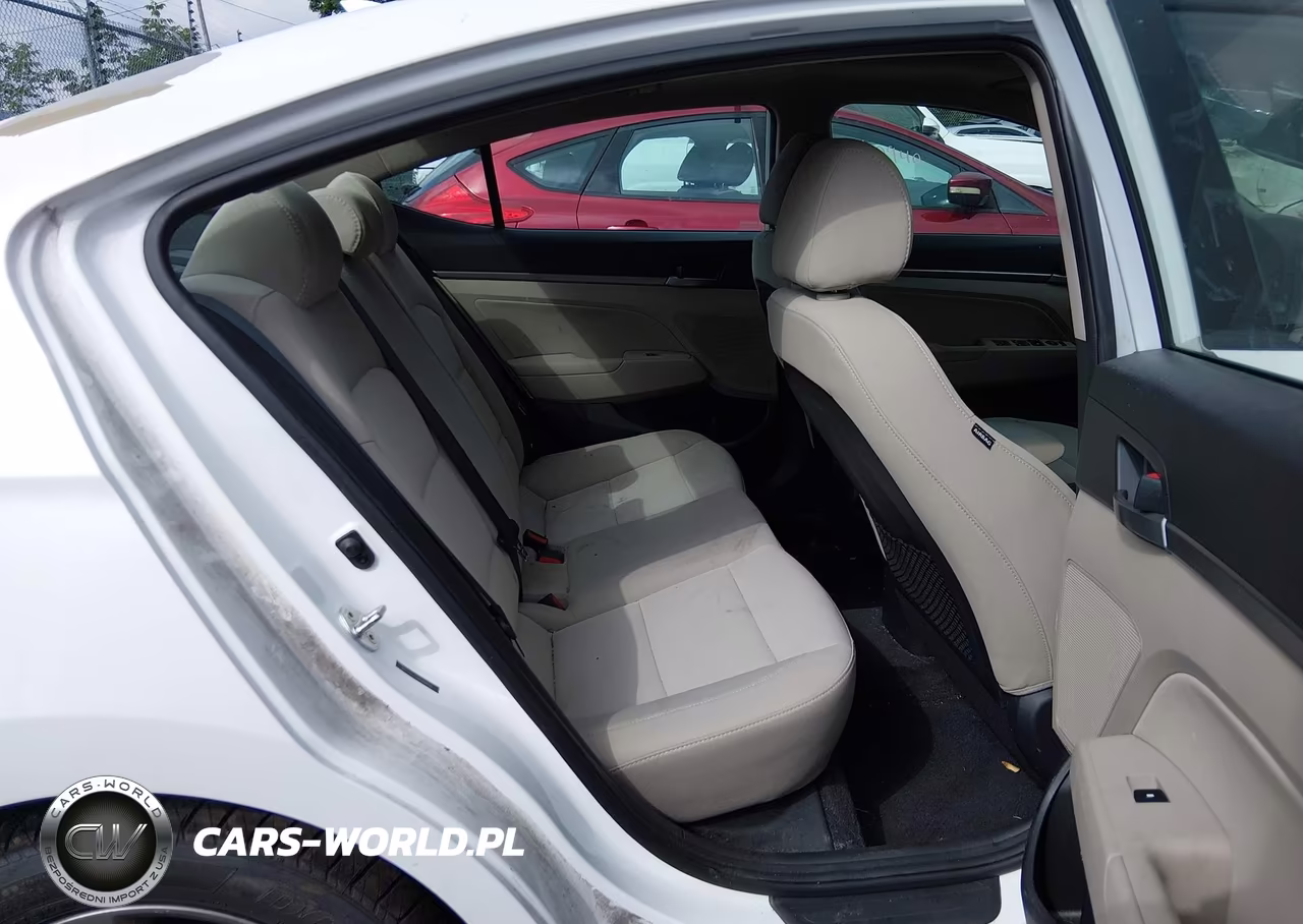 2018 Hyundai Elantra Value Edition VIN:5NPD84LF2JH284432 - 8