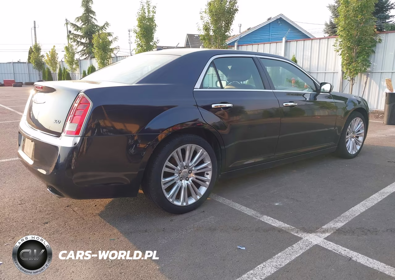 2011 Chrysler 300 Limited VIN:2C3CA5CG9BH537825 - 4