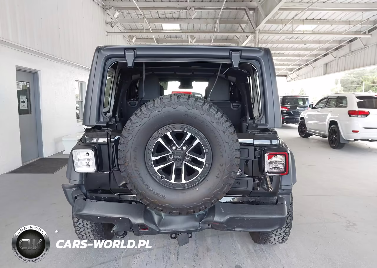 2025 Jeep Wrangler 4-Door Willys 4X4 VIN:1C4RJXDN9SW513962 - 17