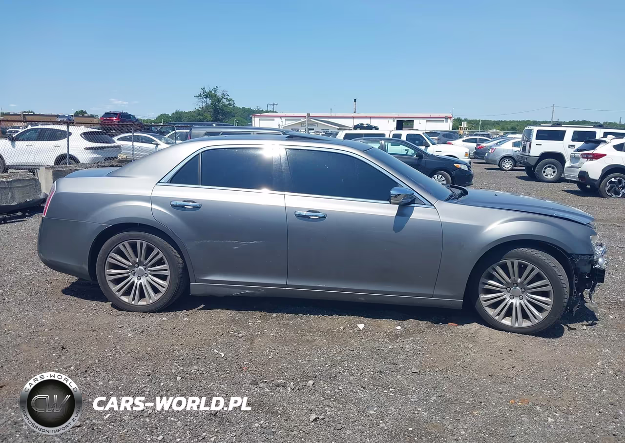 2011 Chrysler 300C VIN:2C3CA6CT8BH518184 - 13