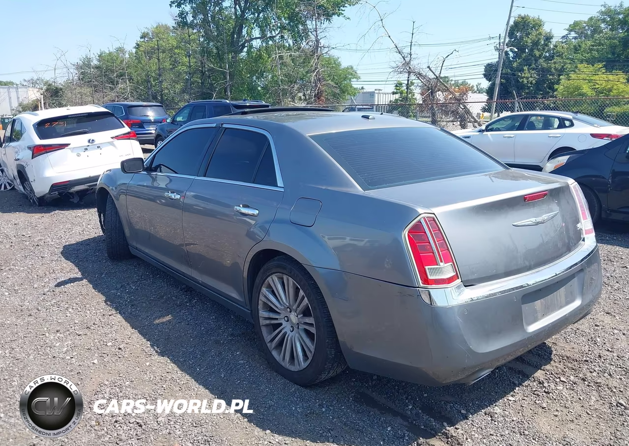 2011 Chrysler 300C VIN:2C3CA6CT8BH518184 - 3