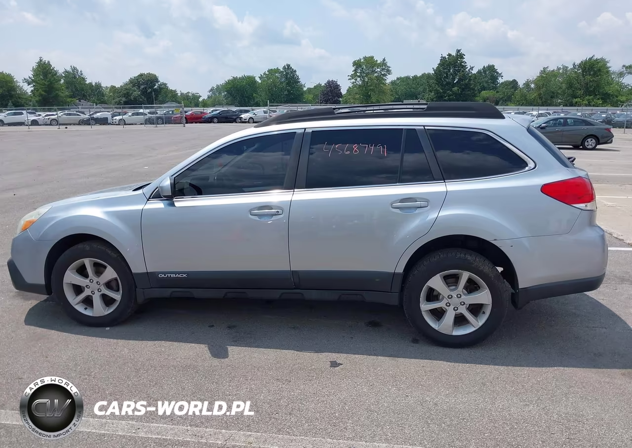 2013 Subaru Outback 2.5I Premium VIN:4S4BRCCC8D3204728 - 14