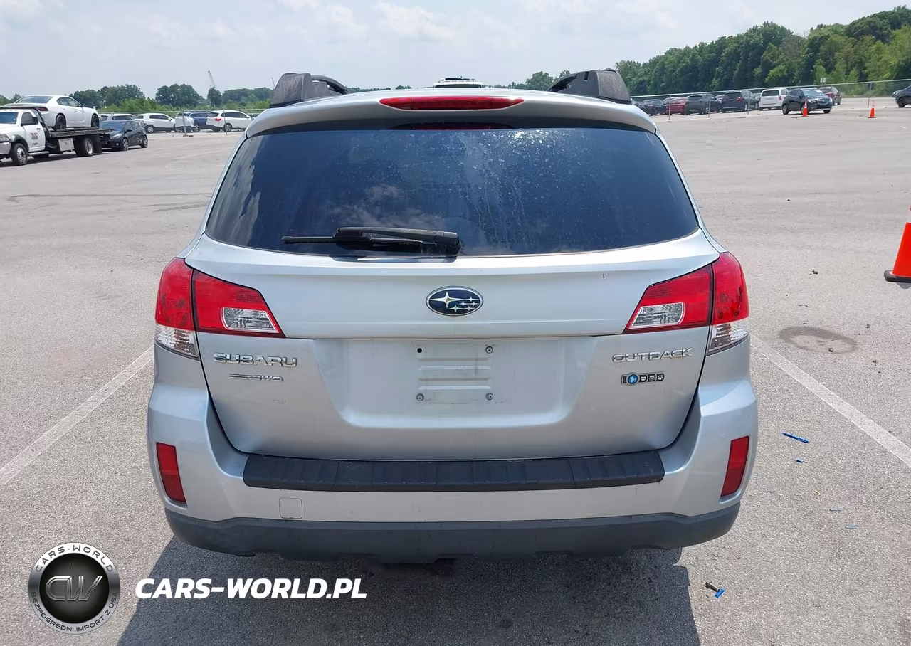 2013 Subaru Outback 2.5I Premium VIN:4S4BRCCC8D3204728 - 16