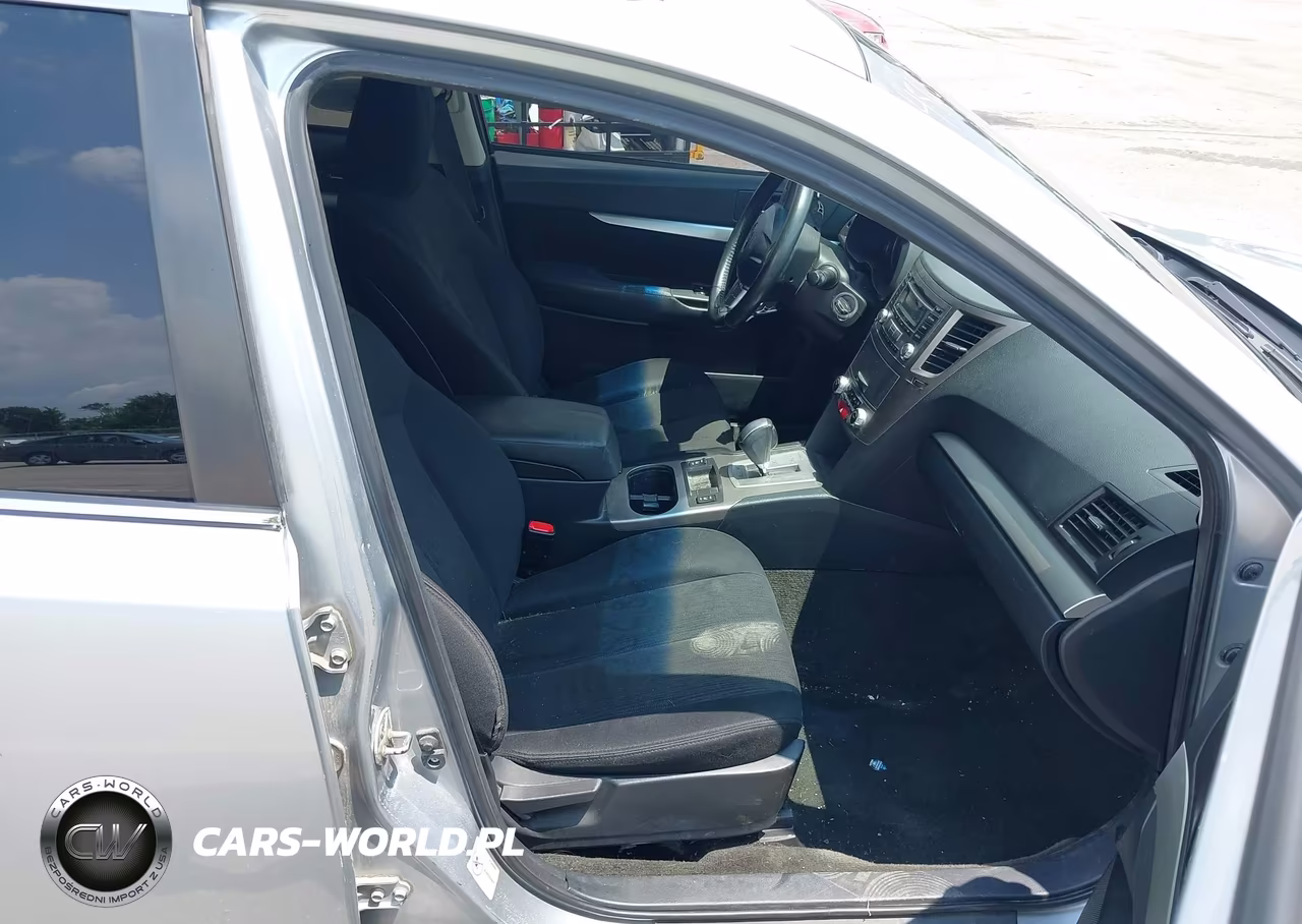 2013 Subaru Outback 2.5I Premium VIN:4S4BRCCC8D3204728 - 5