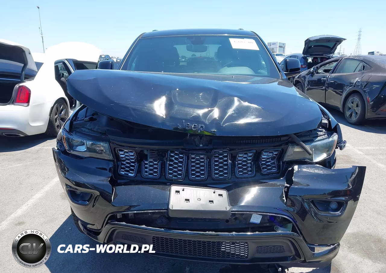 2017 Jeep Grand Cherokee Altitude VIN:1C4RJFAG6HC886385 - 12