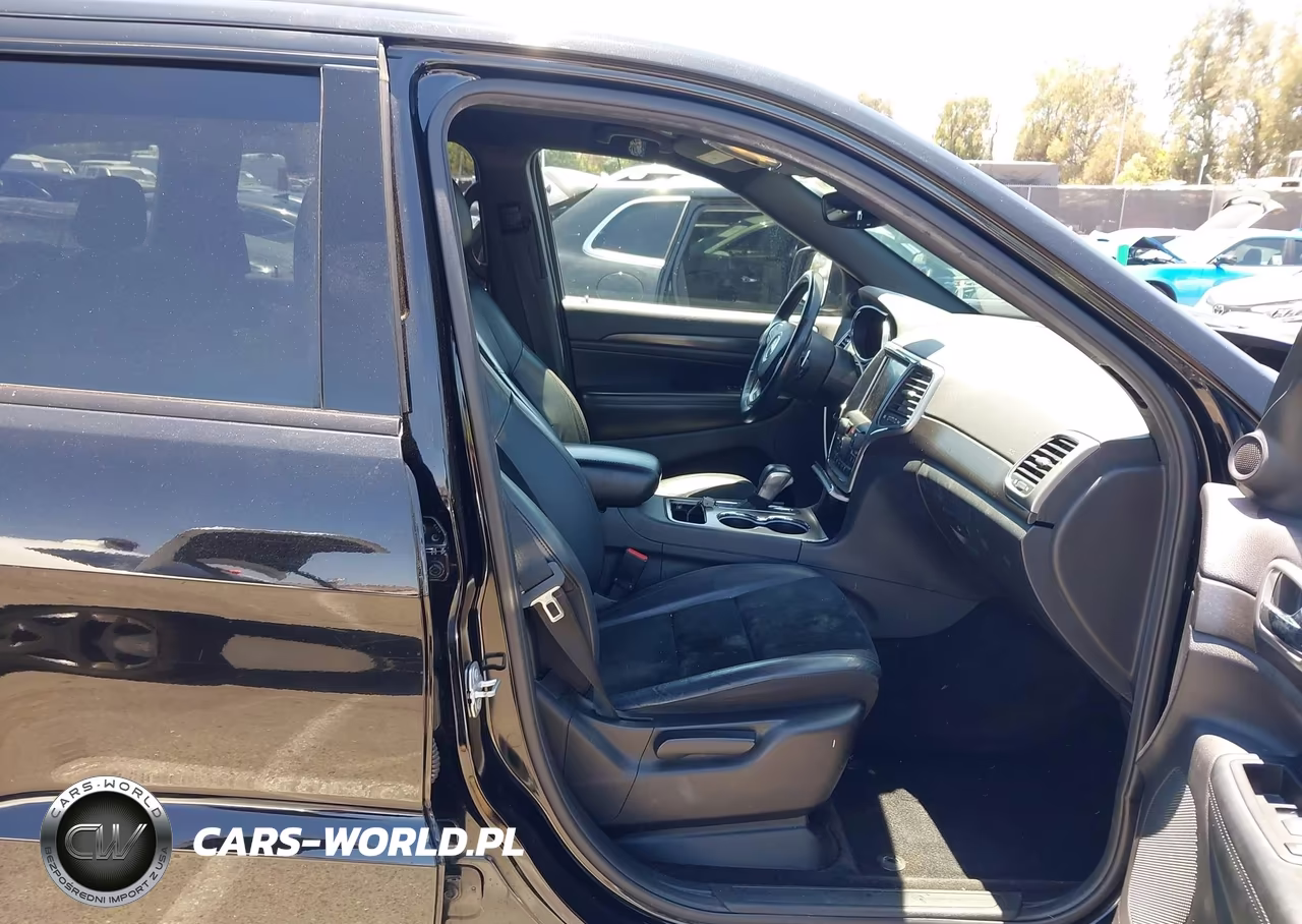 2017 Jeep Grand Cherokee Altitude VIN:1C4RJFAG6HC886385 - 5