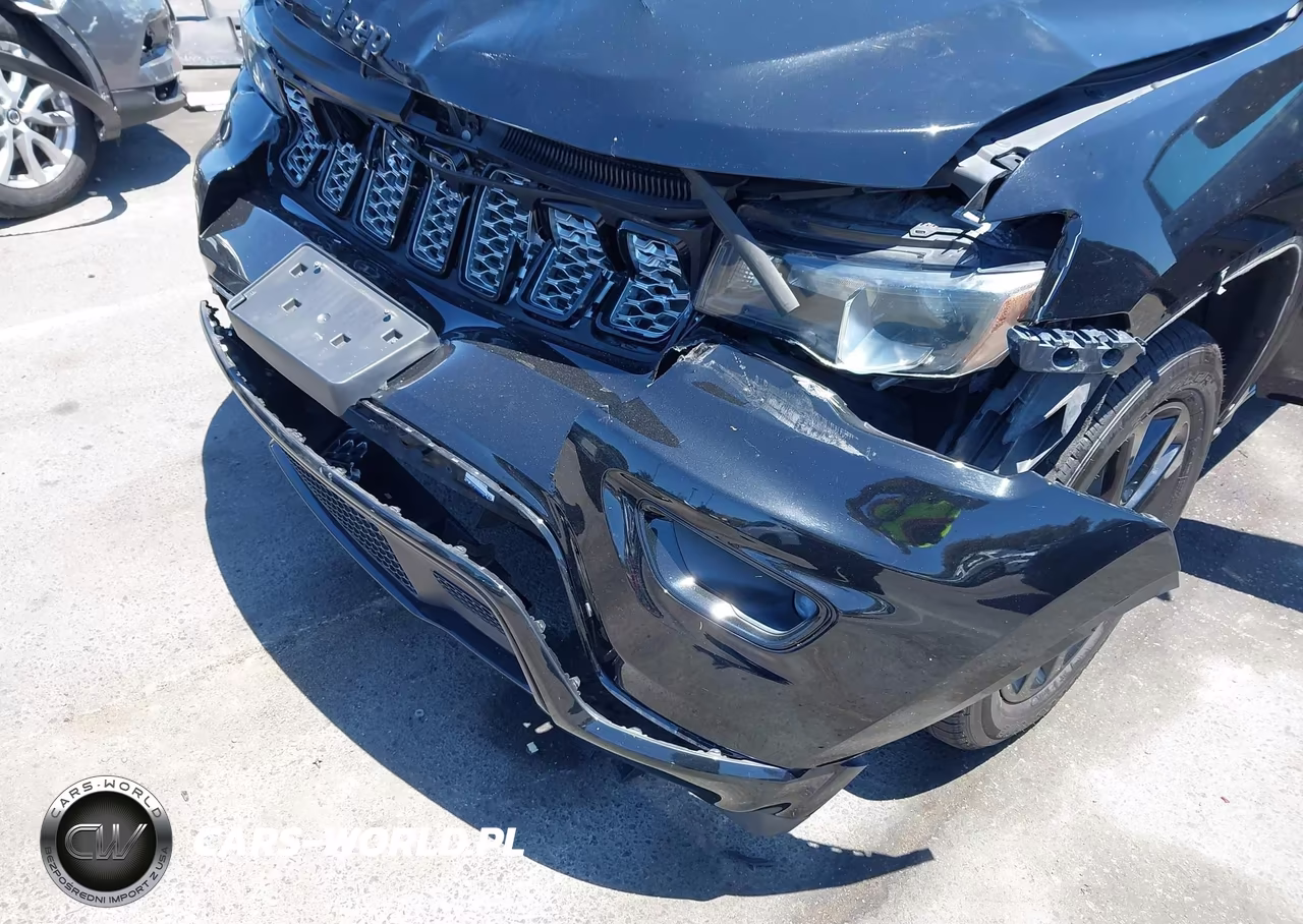 2017 Jeep Grand Cherokee Altitude VIN:1C4RJFAG6HC886385 - 6