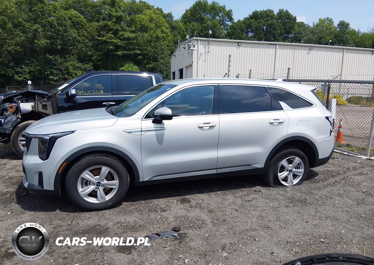 2026 Kia Sorento Lx VIN:5XYRG4JC8TG430912 - 14