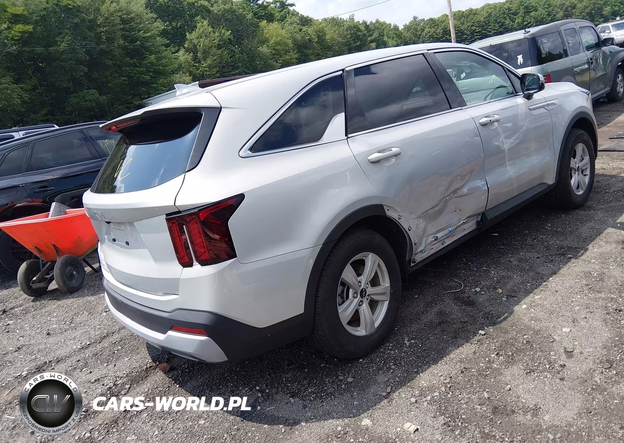 2026 Kia Sorento Lx VIN:5XYRG4JC8TG430912 - 4