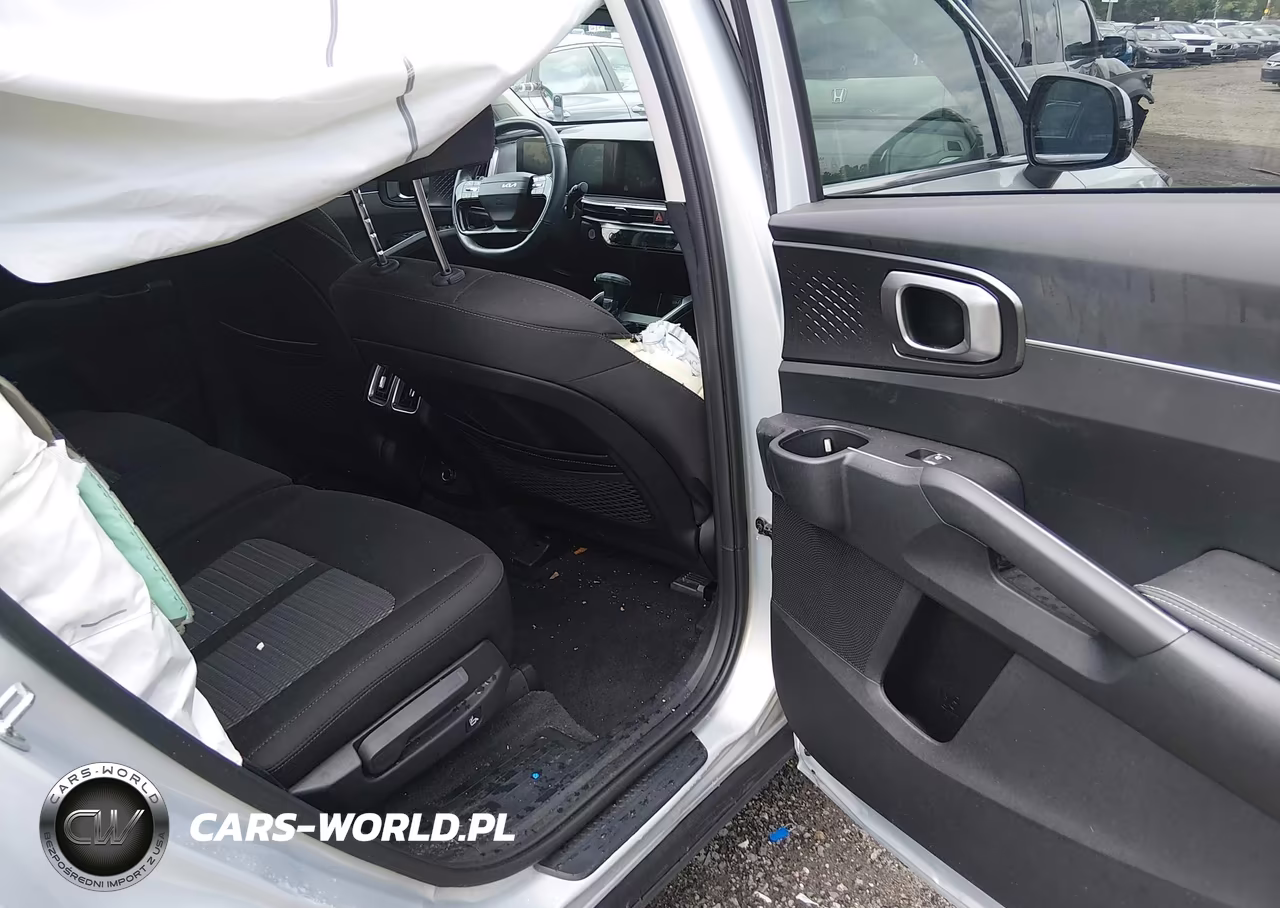 2026 Kia Sorento Lx VIN:5XYRG4JC8TG430912 - 8