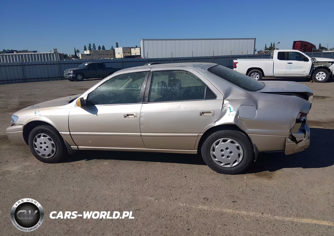 1997 Toyota Camry Le VIN:4T1BG22K2VU181368 - 14