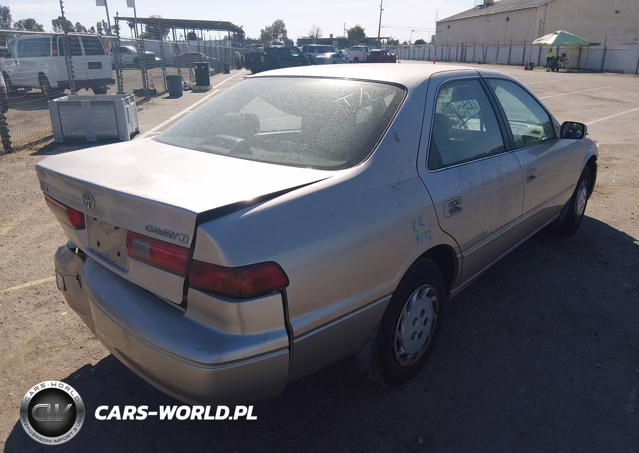 1997 Toyota Camry Le VIN:4T1BG22K2VU181368 - 4