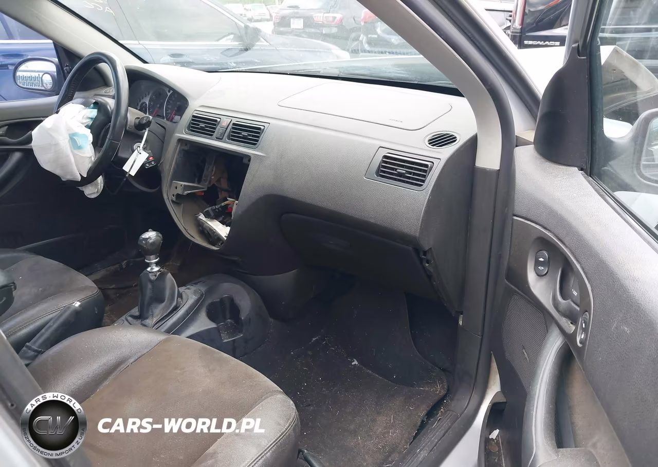 2005 Ford Focus Zx4 VIN:1FAFP38Z05W282385 - 5