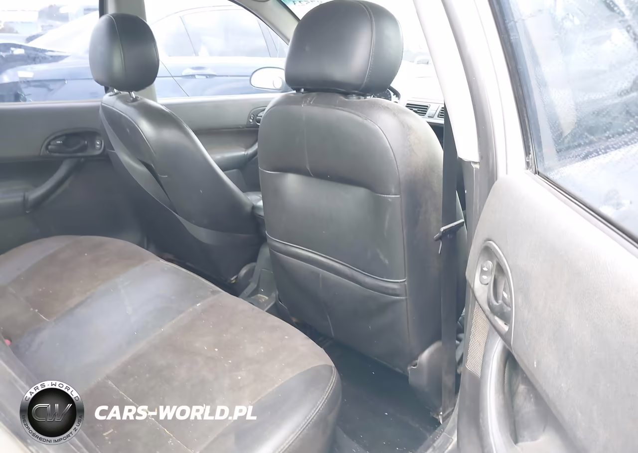 2005 Ford Focus Zx4 VIN:1FAFP38Z05W282385 - 8