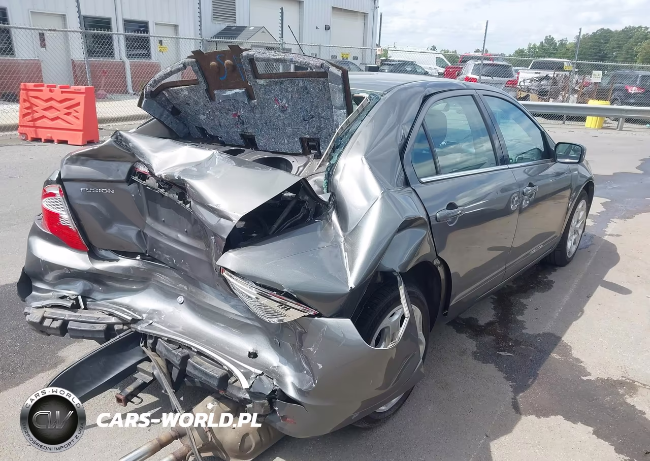 2011 Ford Fusion Se VIN:3FAHP0HA8BR318467 - 4