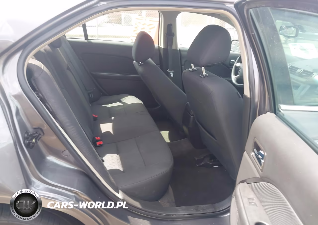 2011 Ford Fusion Se VIN:3FAHP0HA8BR318467 - 8