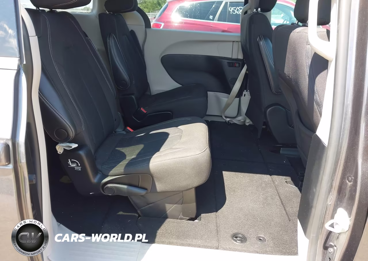 2023 Chrysler Voyager Lx VIN:2C4RC1CG4PR607175 - 8