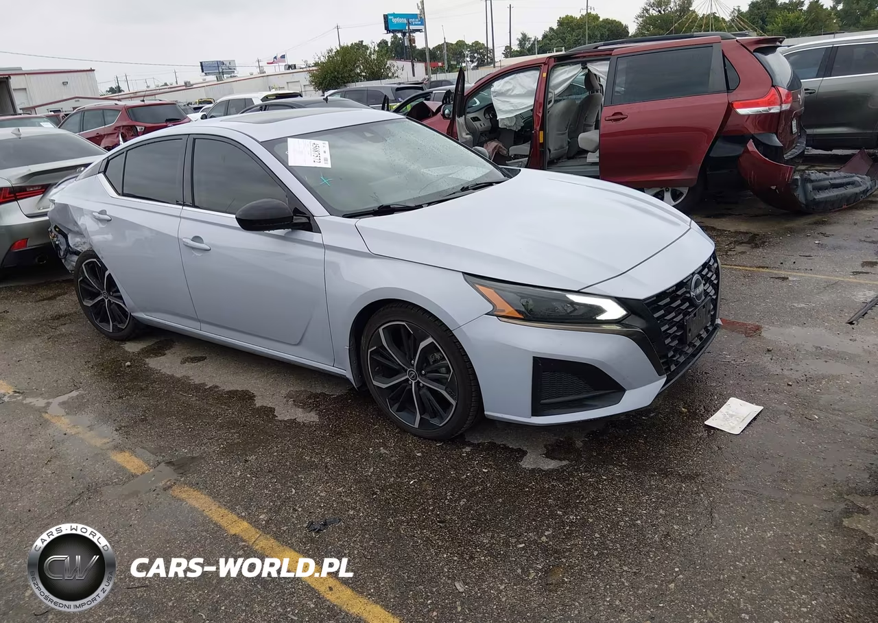 2024 Nissan Altima Sr Fwd