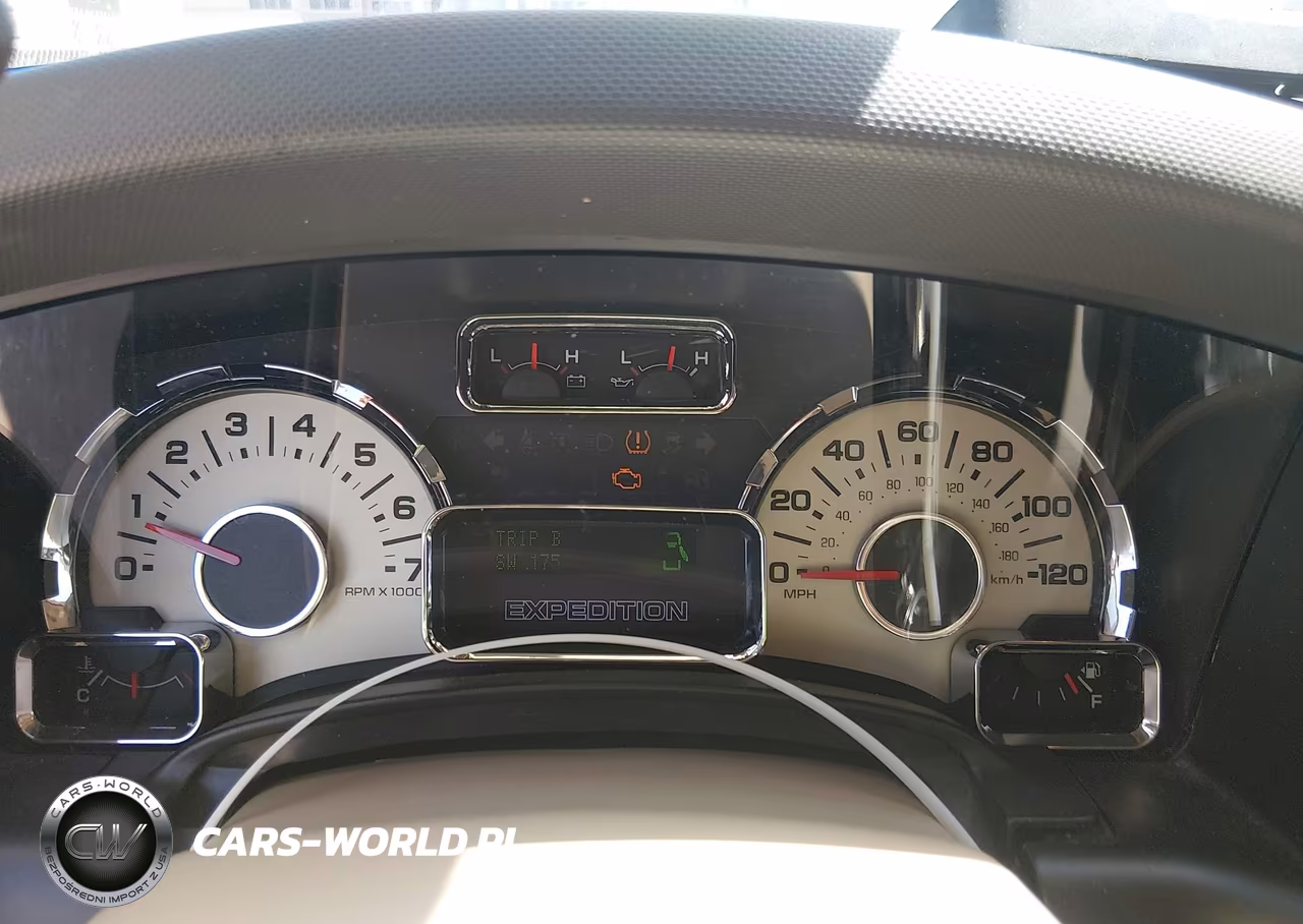 2013 Ford Expedition Xlt VIN:1FMJU1H50DEF69725 - 7