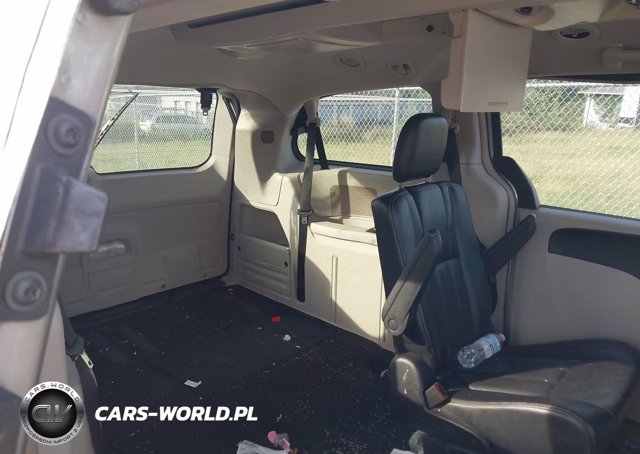 2014 Chrysler Town & Country Touring VIN:2C4RC1BG0ER208200 - 8