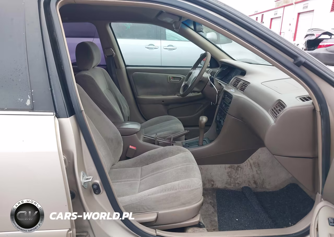 2000 Toyota Camry Ce VIN:4T1BG22K8YU993343 - 5