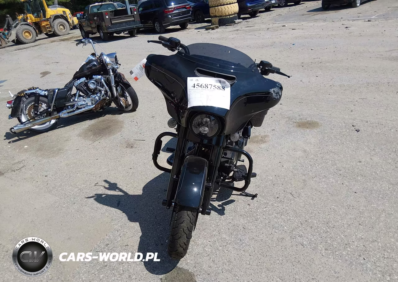 2016 Harley-Davidson Flhxs Street Glide Special VIN:1HD1KRM18GB672634 - 5