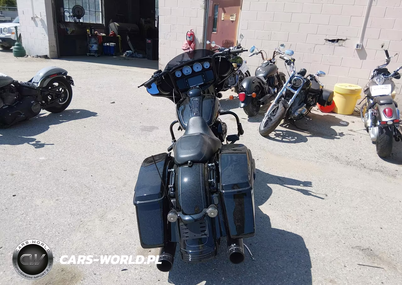 2016 Harley-Davidson Flhxs Street Glide Special VIN:1HD1KRM18GB672634 - 6