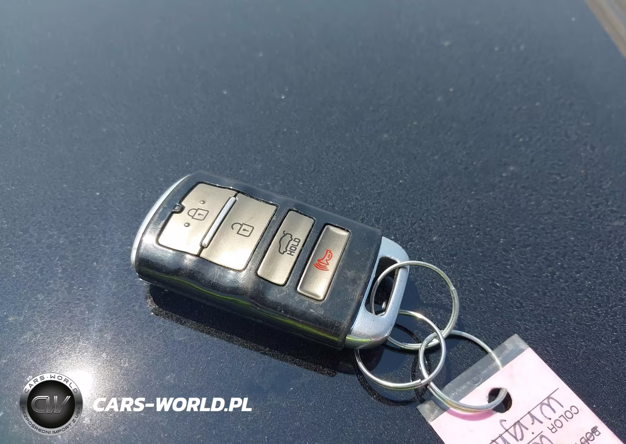 2015 Kia Cadenza Premium VIN:KNALN4D77F5191762 - 11