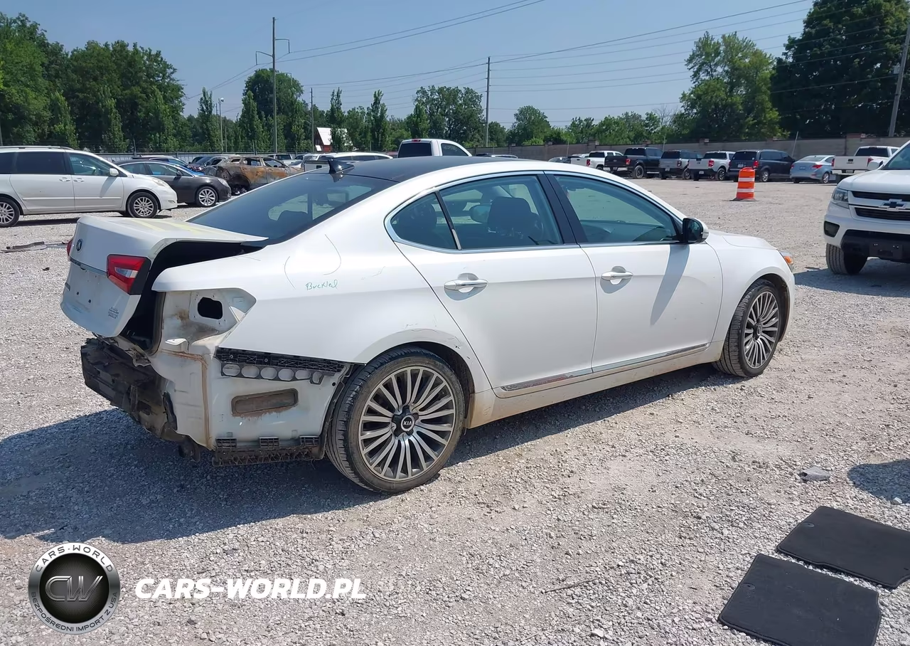 2015 Kia Cadenza Premium VIN:KNALN4D77F5191762 - 4