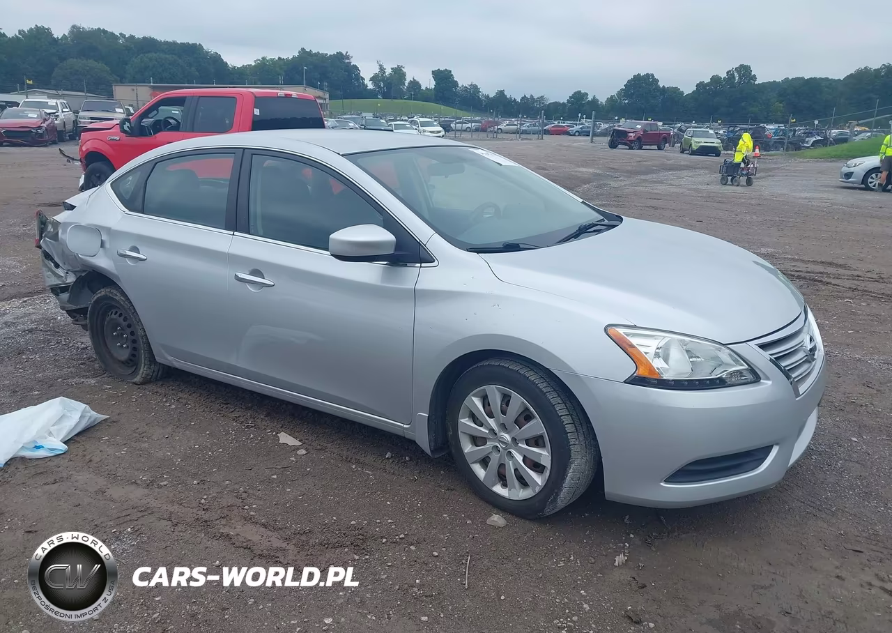 2015 Nissan Sentra S – zdjęcie 1 z 11