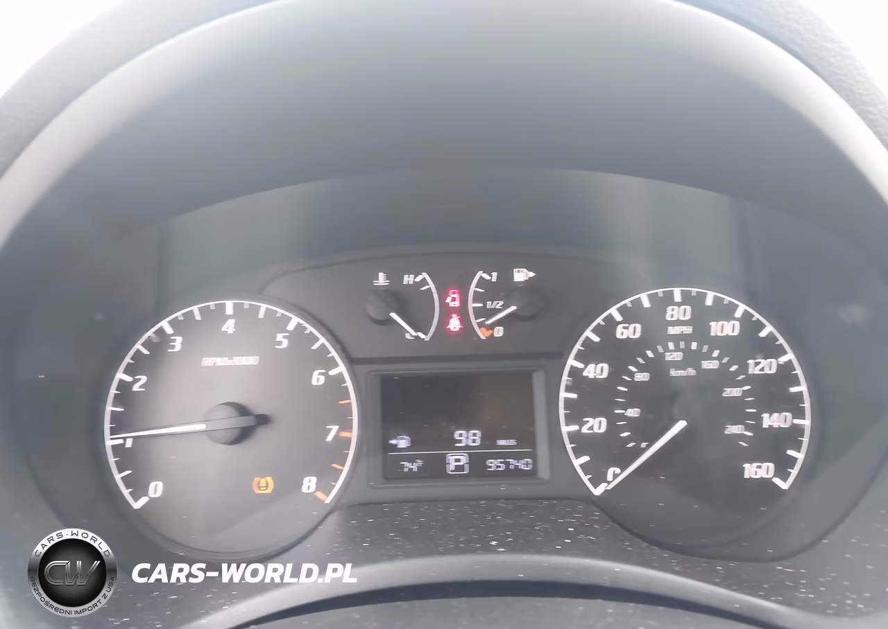 2015 Nissan Sentra S VIN:3N1AB7AP5FY232680 - 7