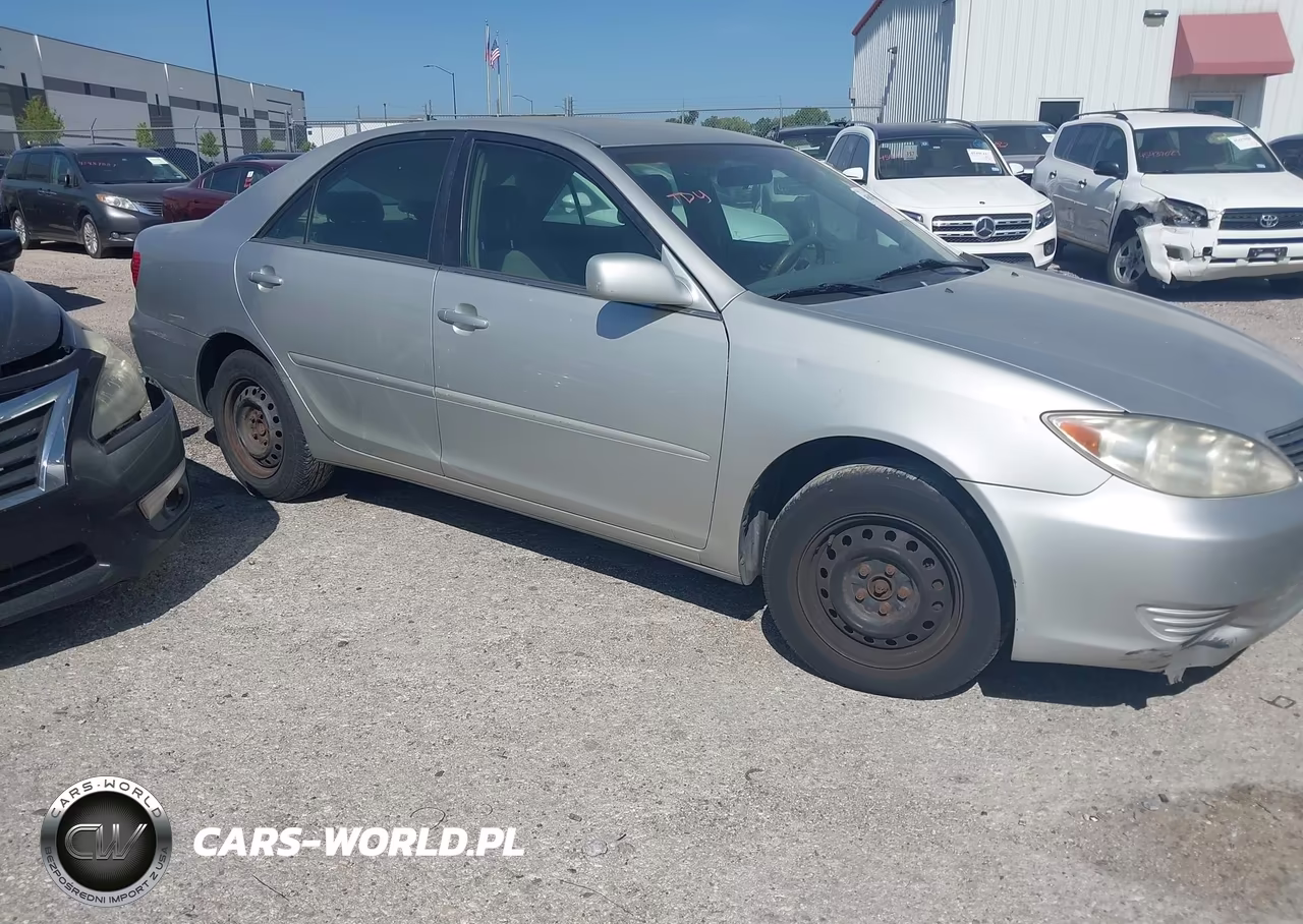 2006 Toyota Camry Le – zdjęcie 1 z 11