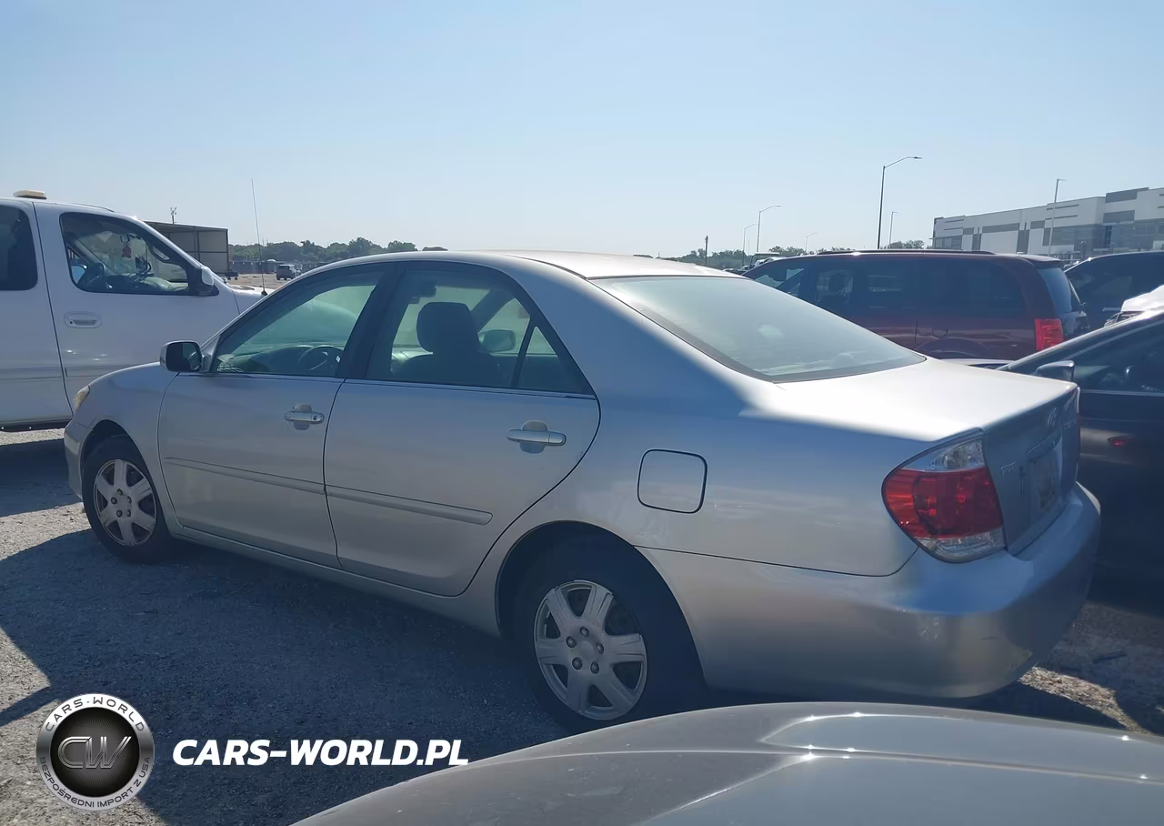 2006 Toyota Camry Le VIN:4T1BE30K86U739921 - 3