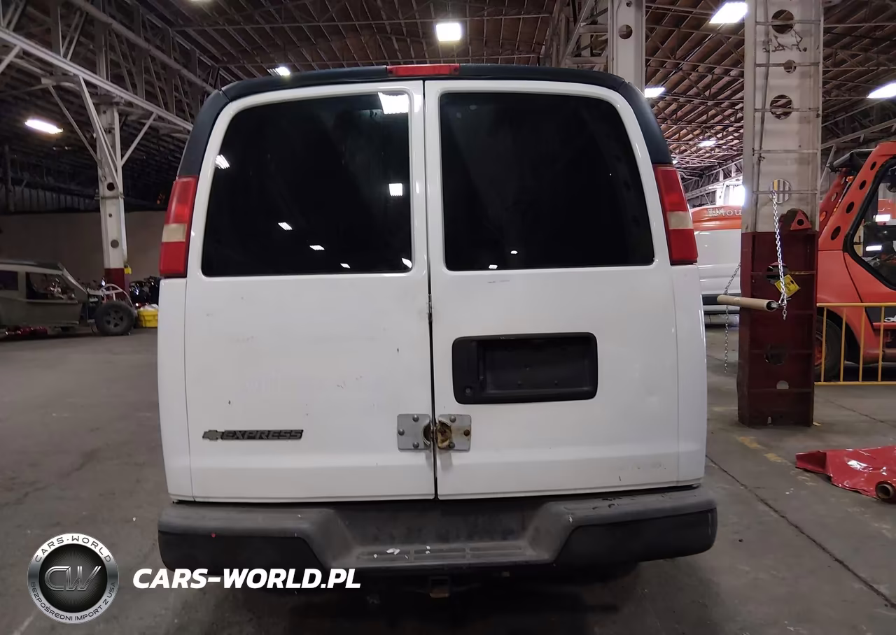 2014 Chevrolet Express 2500 Work Van VIN:1GCWGFCA1E1151590 - 19