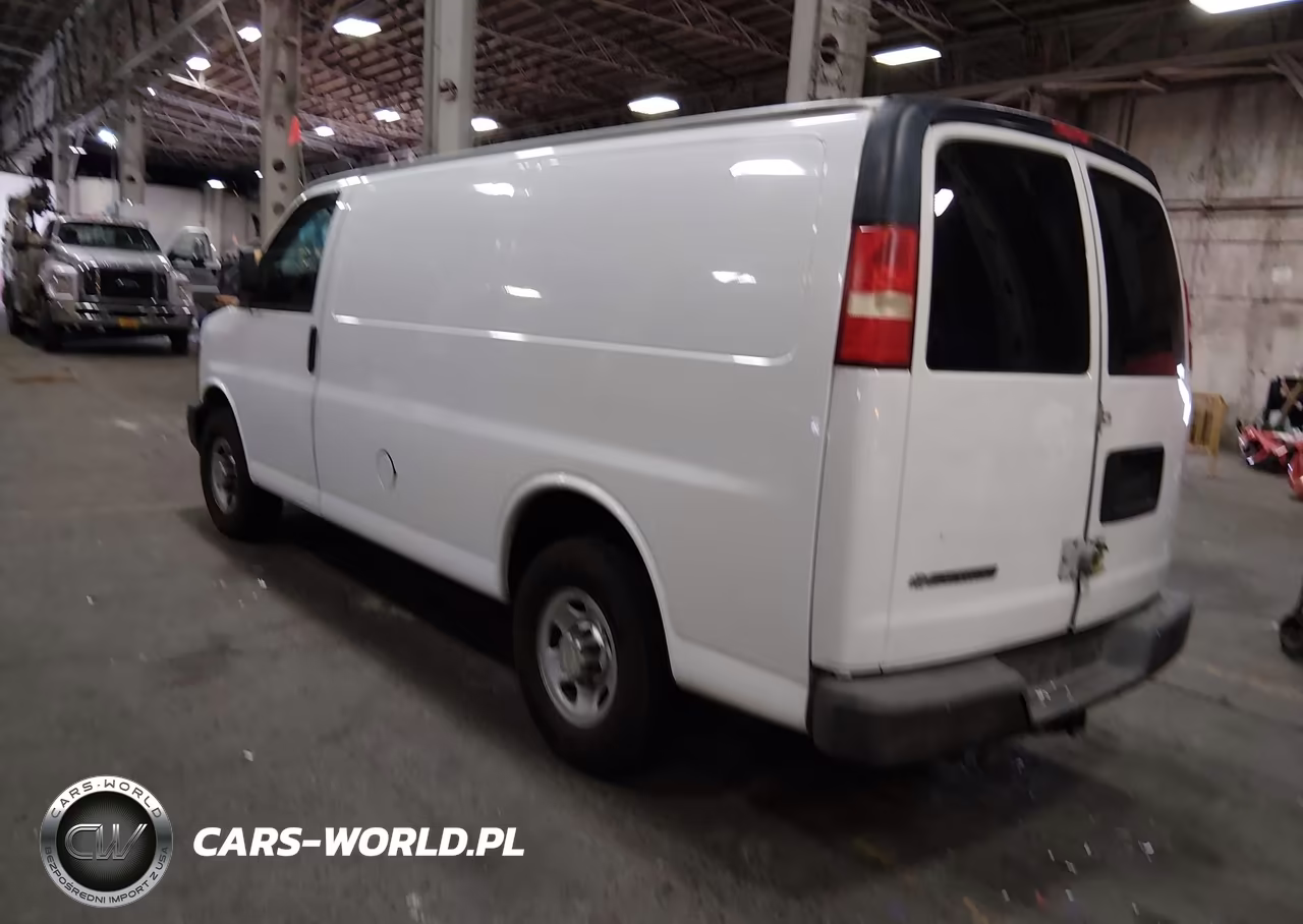 2014 Chevrolet Express 2500 Work Van VIN:1GCWGFCA1E1151590 - 3