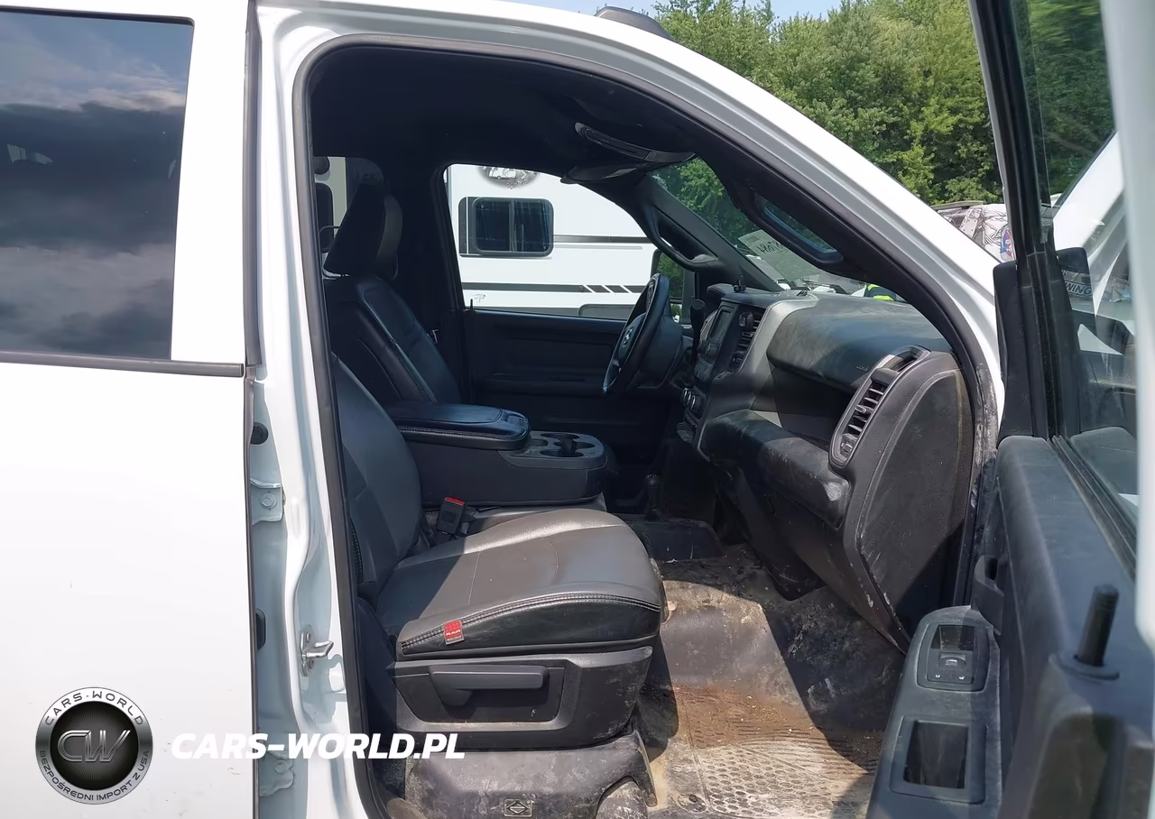2024 Ram 2500 Tradesman 4X4 8' Box VIN:3C6UR5HL9RG175852 - 5