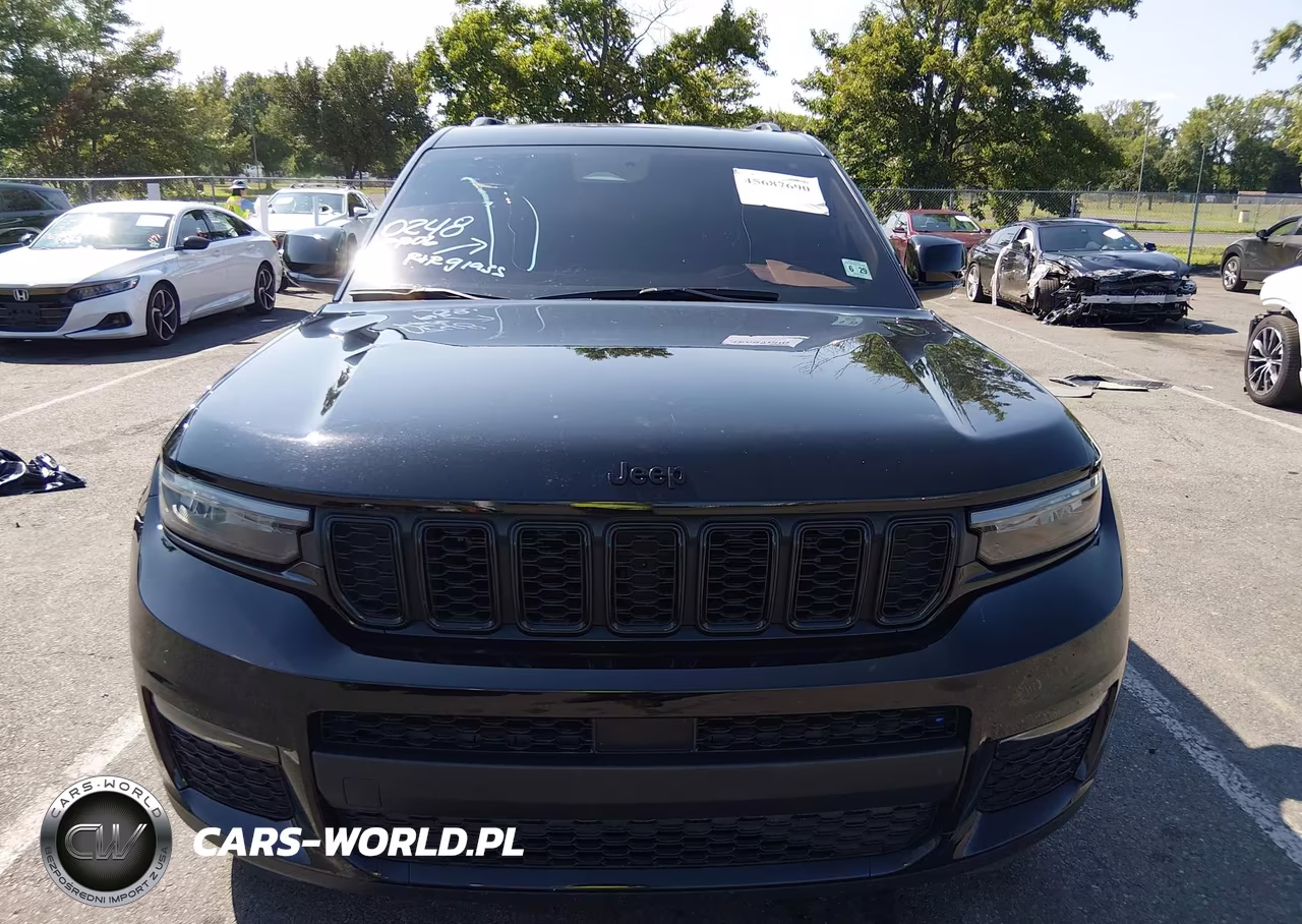 2024 Jeep Grand Cherokee L Limited 4X4 VIN:1C4RJKBG6R8589127 - 12