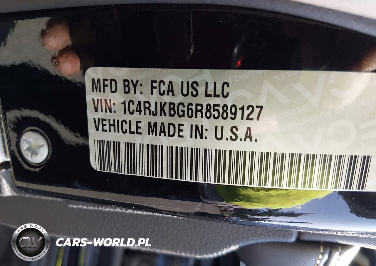 2024 Jeep Grand Cherokee L Limited 4X4 VIN:1C4RJKBG6R8589127 - 9