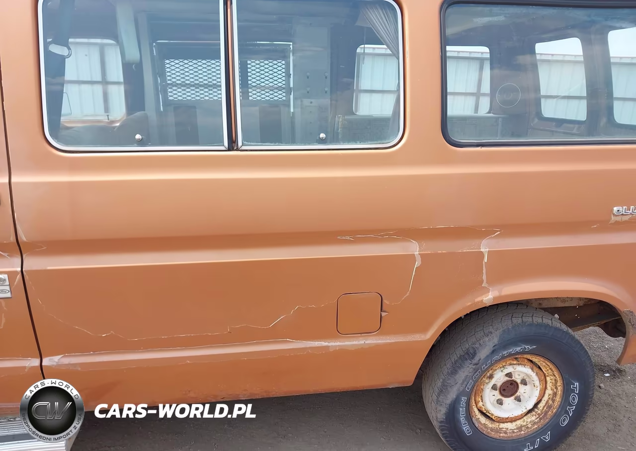 1981 Ford Econoline E150 VIN:1FMDE11E6BHB04625 - 12