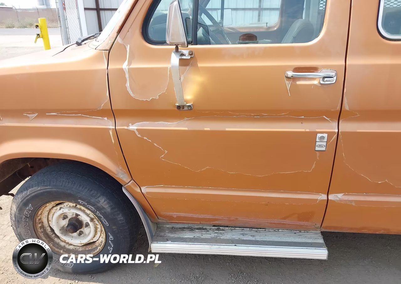 1981 Ford Econoline E150 VIN:1FMDE11E6BHB04625 - 13