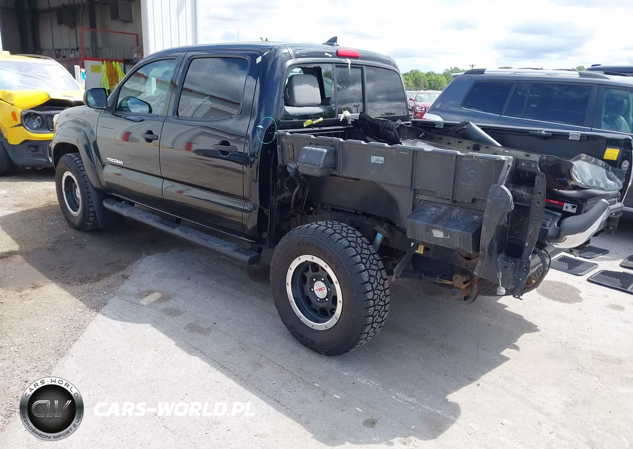2012 Toyota Tacoma Base V6 VIN:5TFLU4EN9CX028758 - 3