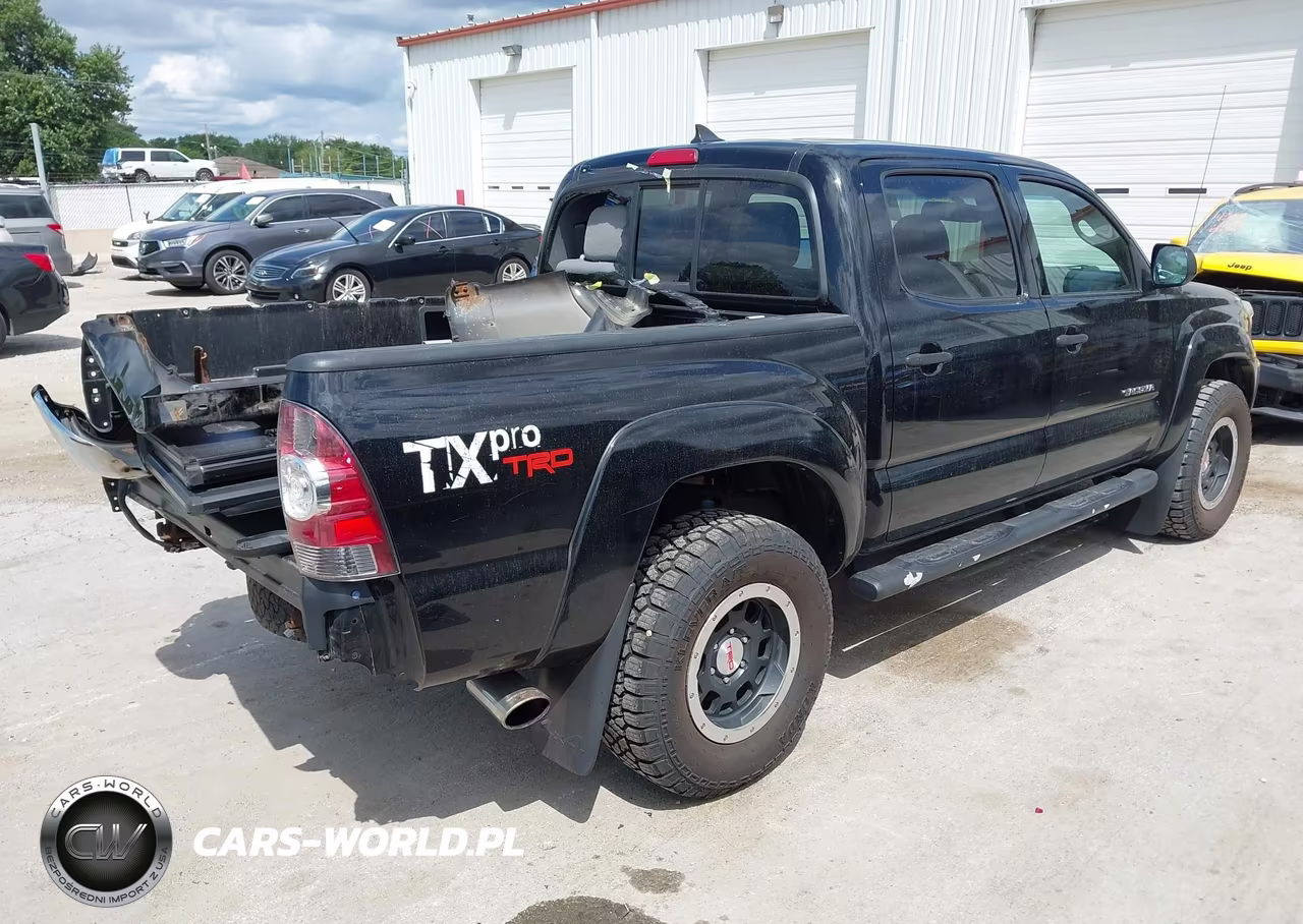 2012 Toyota Tacoma Base V6 VIN:5TFLU4EN9CX028758 - 4