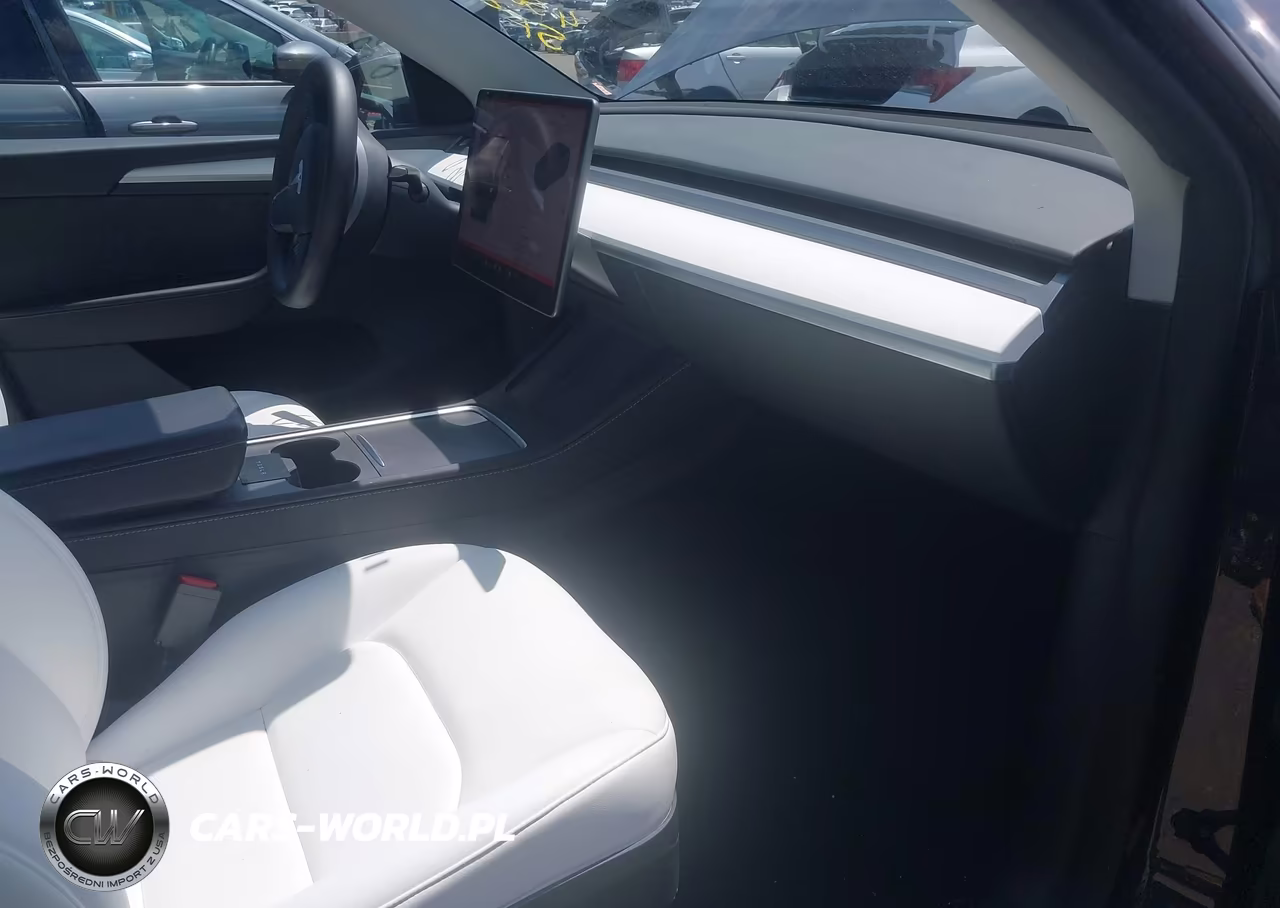 2024 Tesla Model Y Long Range Dual Motor All-Wheel Drive VIN:7SAYGDEE5RA227354 - 5