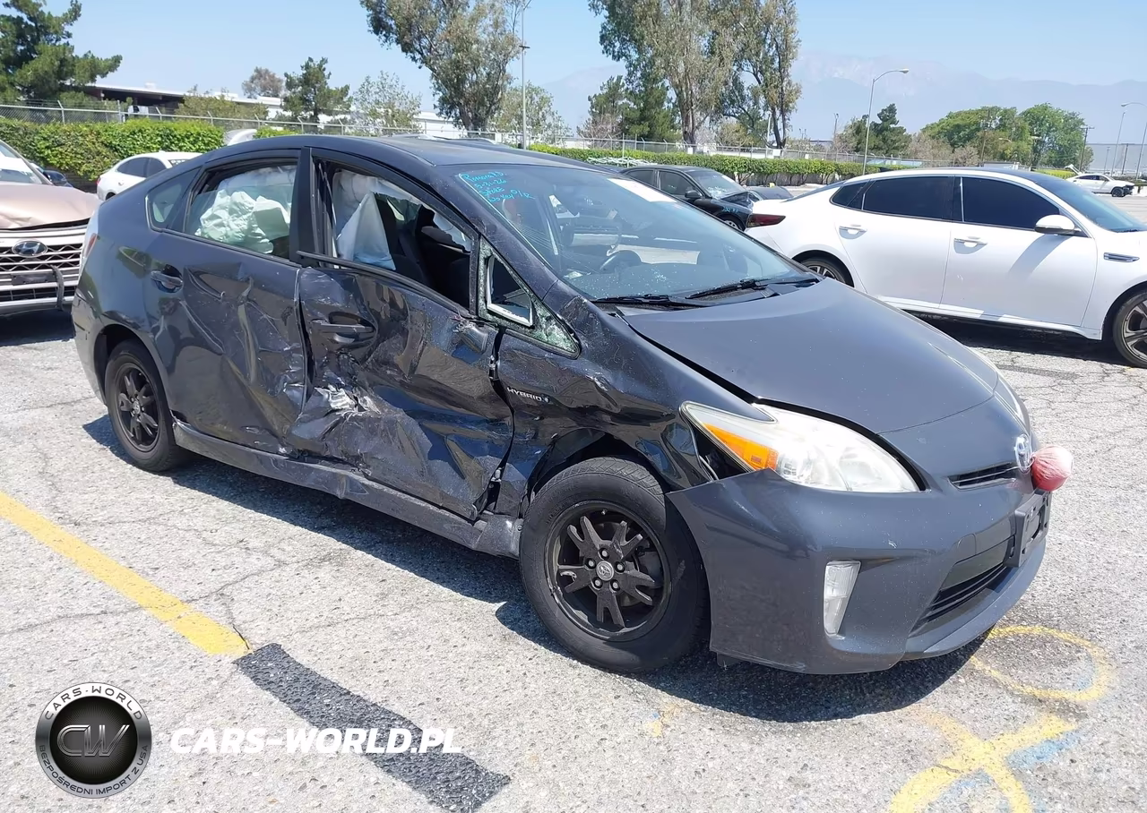 2014 Toyota Prius Two VIN:JTDKN3DU7E1770593 - 1