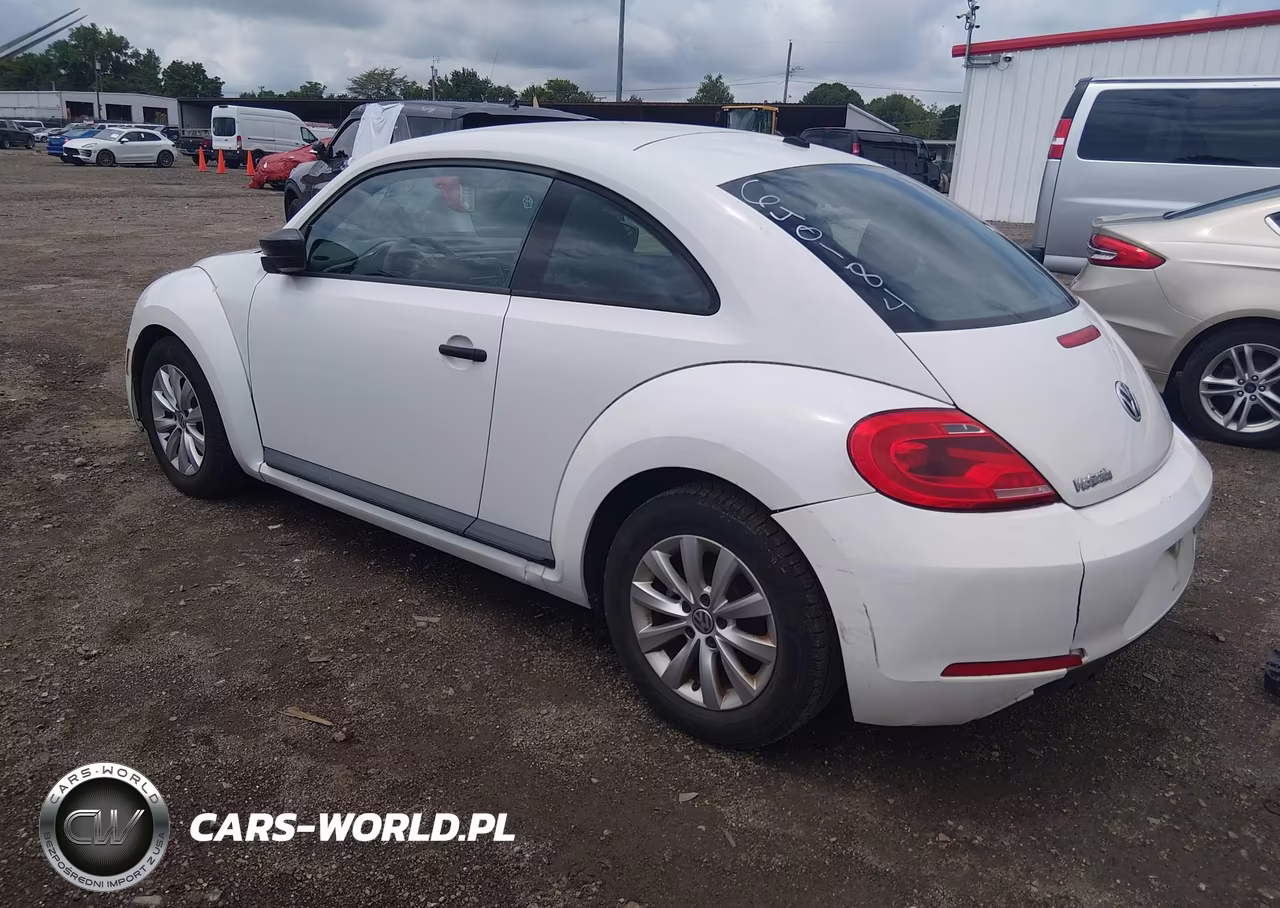 2015 Volkswagen Beetle 1.8T Fleet Edition VIN:3VWF17AT7FM640184 - 3