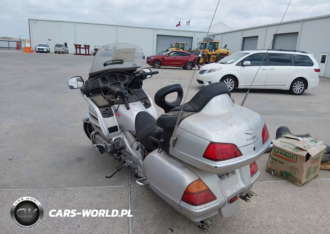 2005 Honda Gl1800 VIN:1HFSC47015A413145 - 3