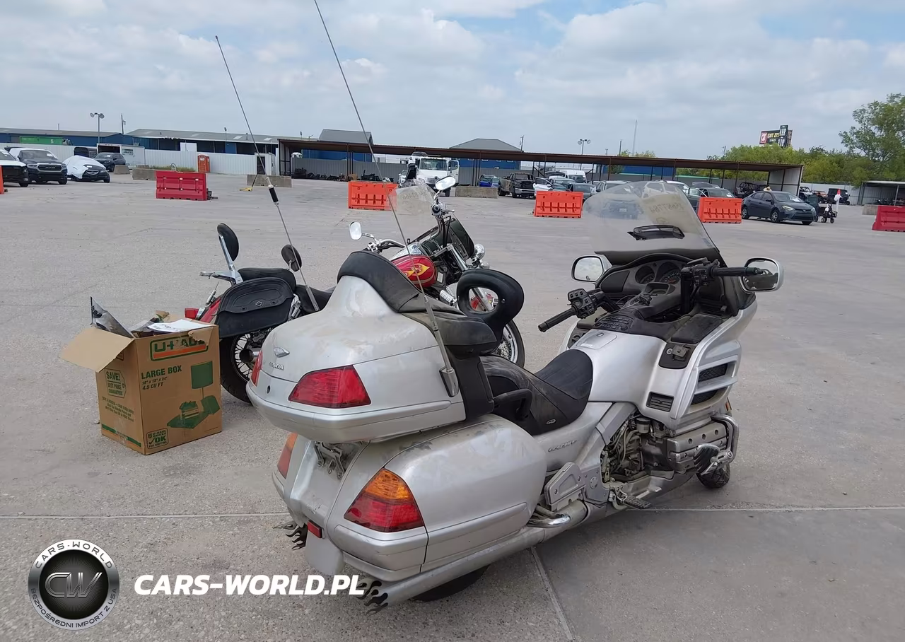 2005 Honda Gl1800 VIN:1HFSC47015A413145 - 4