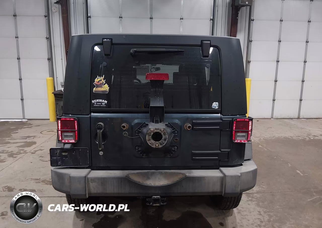 2008 Jeep Wrangler Unlimited X VIN:1J4GA39118L556329 - 16