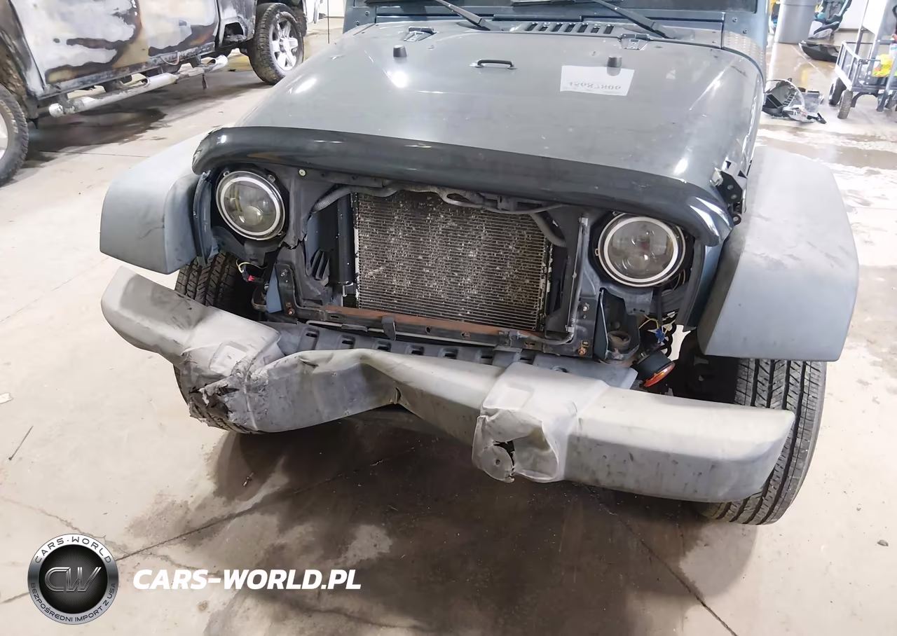 2008 Jeep Wrangler Unlimited X VIN:1J4GA39118L556329 - 6